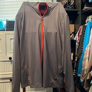 Men’s pullover UA hoodie size L